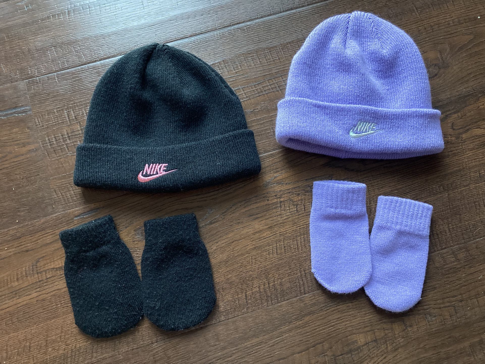 2 Sets Nike New Infant Winter Hat & Mittens … Read Description 