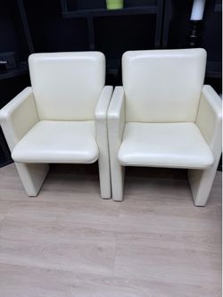 Modern Italian-Style Leather Lounge Chairs