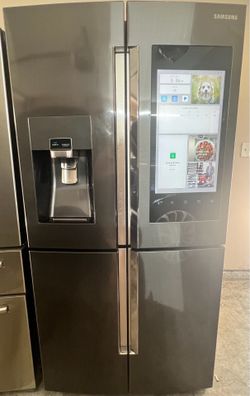 Samsung Smoke Stainless Steel 4-Door Flex Door Family Hub Refrigerator