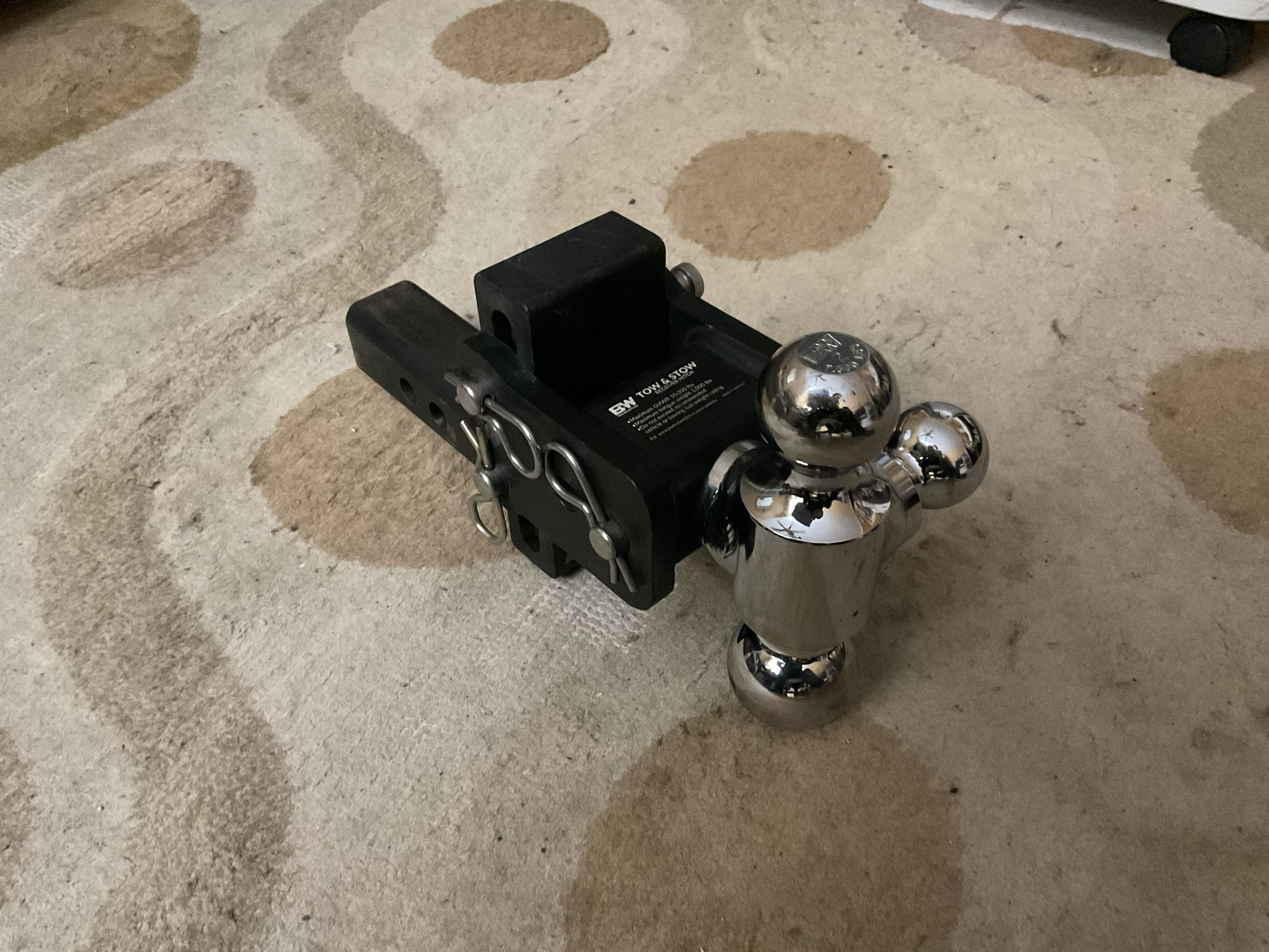 B & W  Trailer Hitch Tow & Stow Receiver Hitch Model Ts10047B 3 Inch Drop 3.5 Rise Tri-Ball 2 Inch Shank Like  New Condition