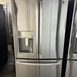 NEW OPEN BOX GE FRENCH STYLE STANDARD SIZE REFRIGERATOR 