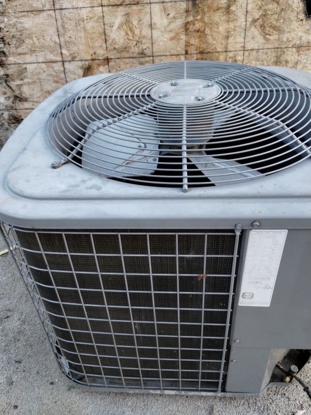 AC Unit (USED)