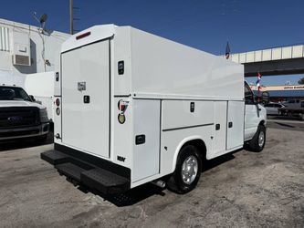 2015 Ford E-350 Cutaway