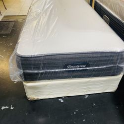Twin Mattress Beautyrest Hybrid And Box Springs ✅