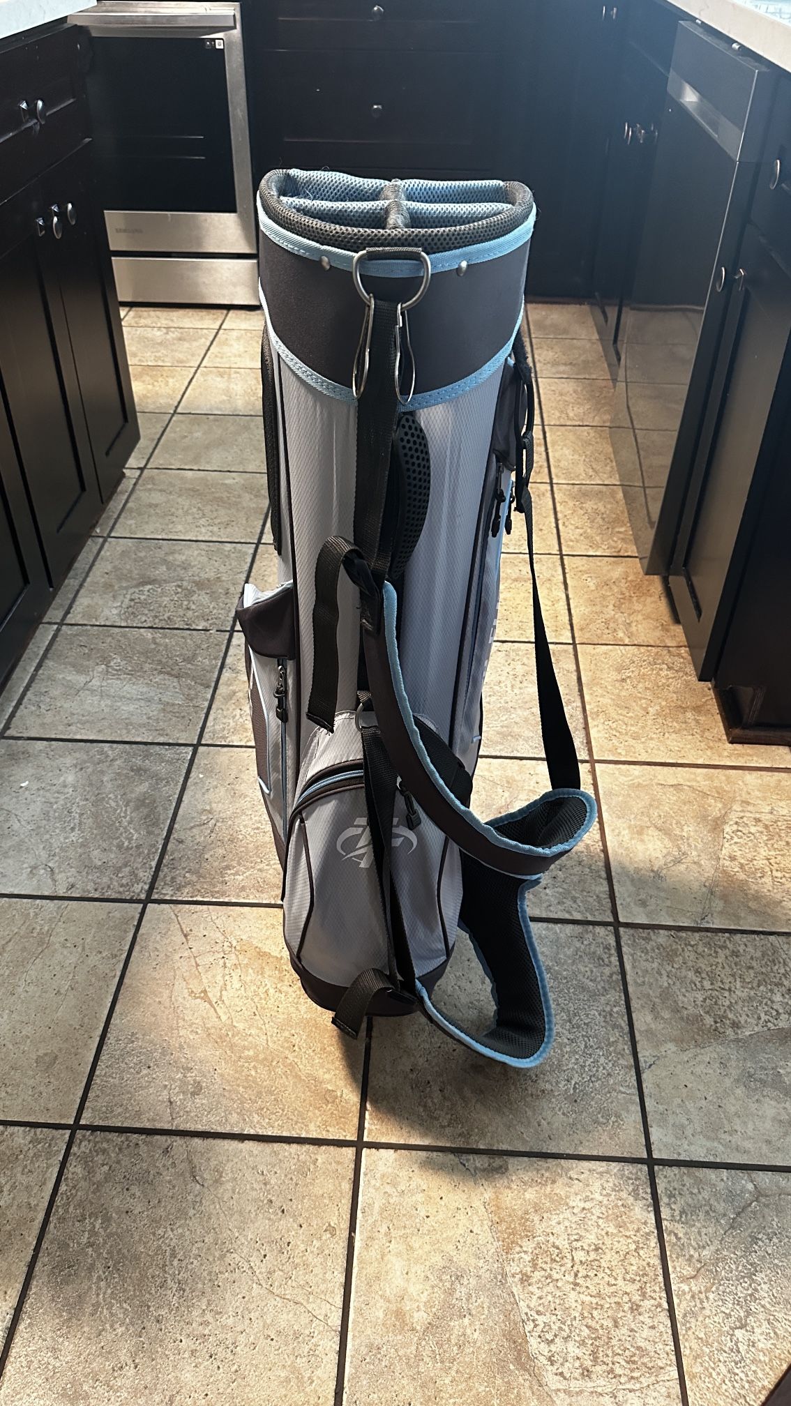 RARE PBR Golf Bag with Cooler for Sale in Los Angeles, CA - OfferUp