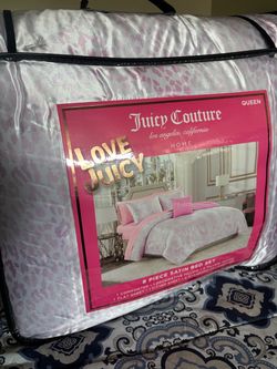 Pink Juicy Couture bed set
