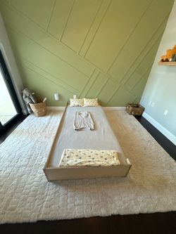 Twin Montessori Floor bed (Sprout Kids Birchwood)