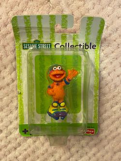 Sesame Street Zoey Fisher Price Figure. New