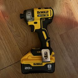 DEWALT DCF887 20V  1/4  Impact Drill