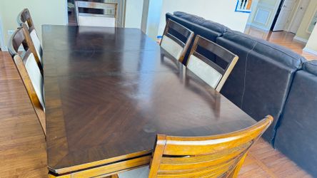 Dining Table Set with 6 Chairs – Solid Wood – Expandable