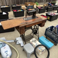 Old Singer Sowing Machine