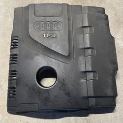 Audi A4 Engine cover 