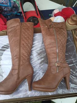 Boots size 7.5