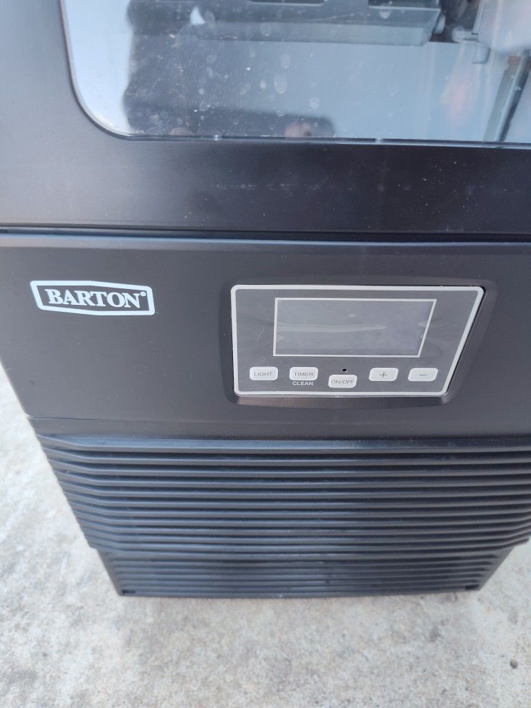 Máquina Para Hacer Hielos En Buenas Condiciones Está Nueva