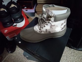 Tommy Hilfiger Men's Waterproof Boots. Brand New