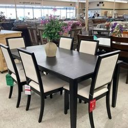 Dining Room 7 Pc Set. Set De Comedor De 7 Piezas. Ask For More Info 😁 