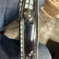 Alpine Detachable Face Radio 