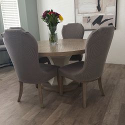 5 Peace Dinning Table