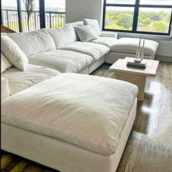 Ashley Linen 3-Piece Sectional Couch 🛋 2. 3.10  Pieces Available 🚛 🚛 Fast Delivery And Financing Available 