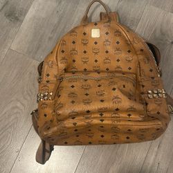 MCM Backpack Size M