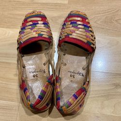 Hiptipico size 36 Rainbow Leather Flats