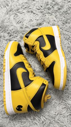 Size 11 Nike Dunk Hi Retro PRM Wu-Tang 2024 HJ4320-001. 