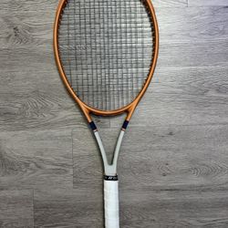 Wilson Blade 98 V7 Roland Garros (16X19) | Gripsize 4 1/4 | Pristine Condition