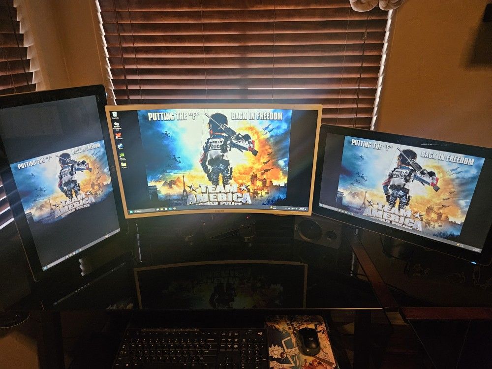 Monitor Stand Triple