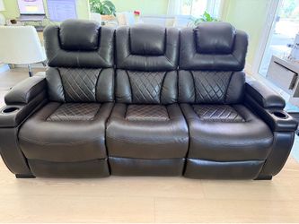 Power recliner sofa