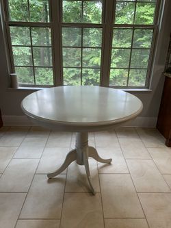 Round Table