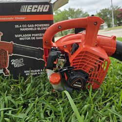 HECHO 
170 MPH 453 CFM 25.4 cc Gas 2-Stroke Handheld Leaf Blower