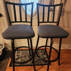 2 Metal Bar Stools