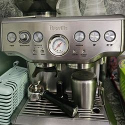 Espresso Machine BREVILLE with Grinder and Milk Frother