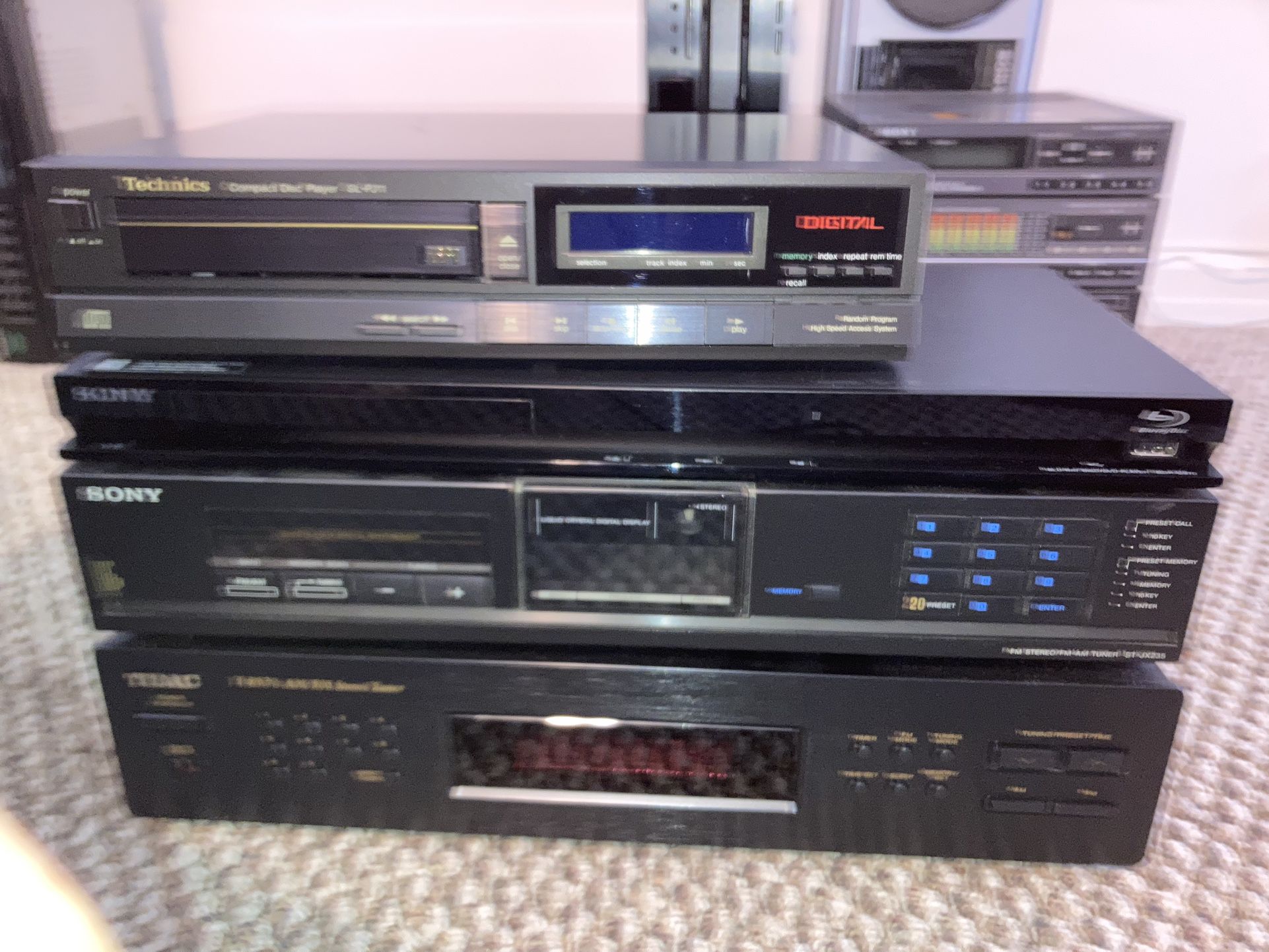 Vintage Electronics AV Gear