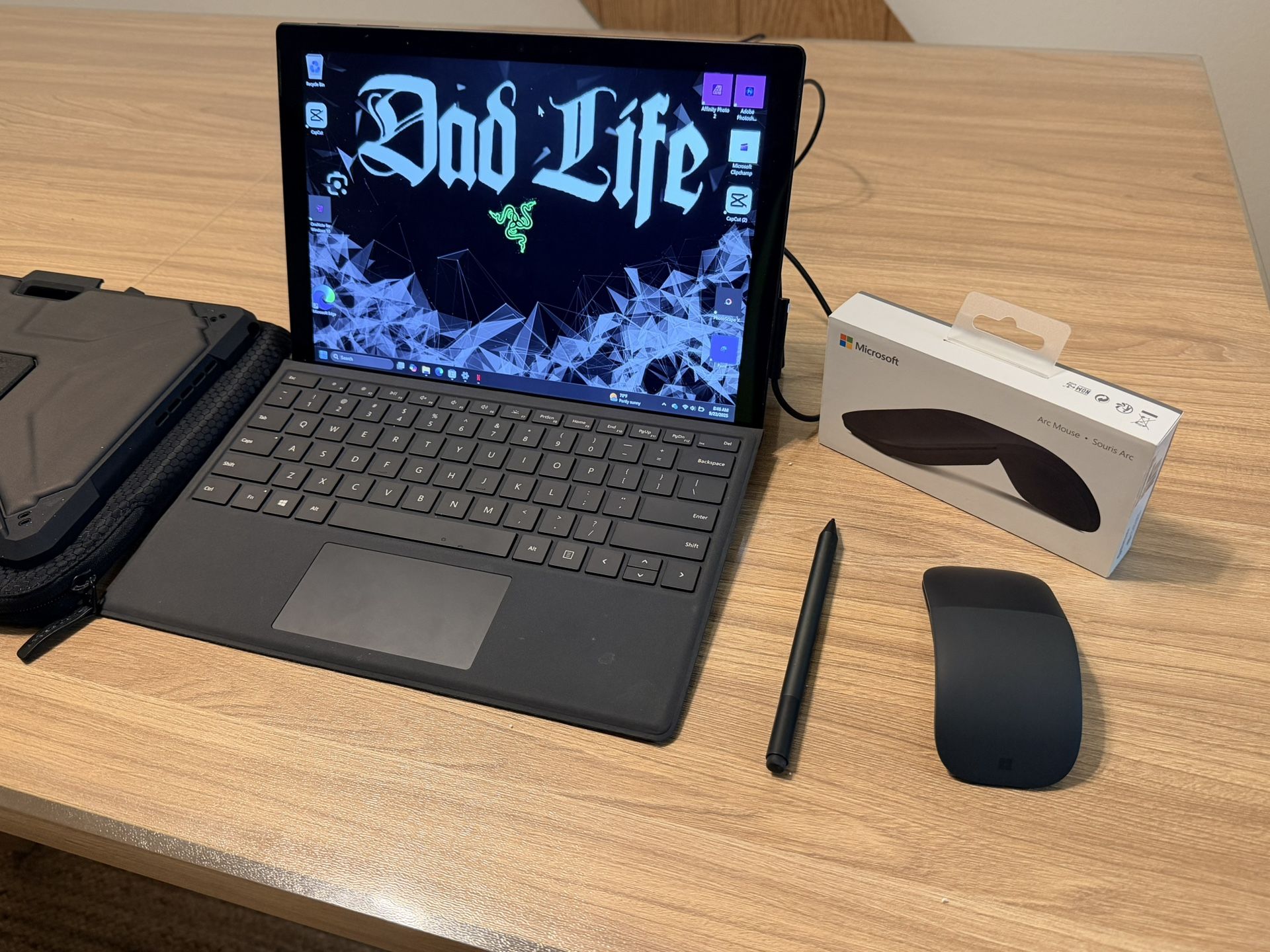 Surface Pro 7 I5 With Accessories 