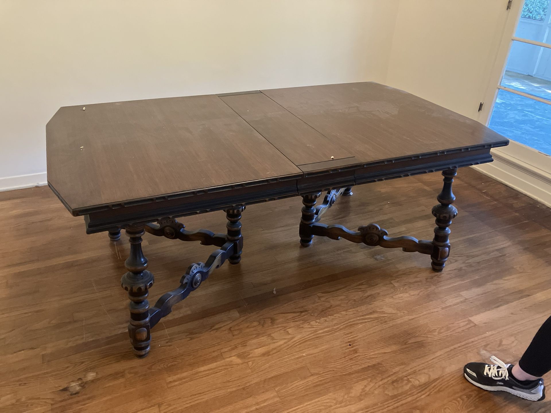REAL Vintage Wood Table And Chairs