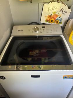 White Maytag Top Door Washing Machine
