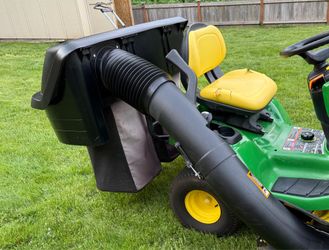 John Deere 7-Bushel Bagging System for X300 Series (tractor not included)