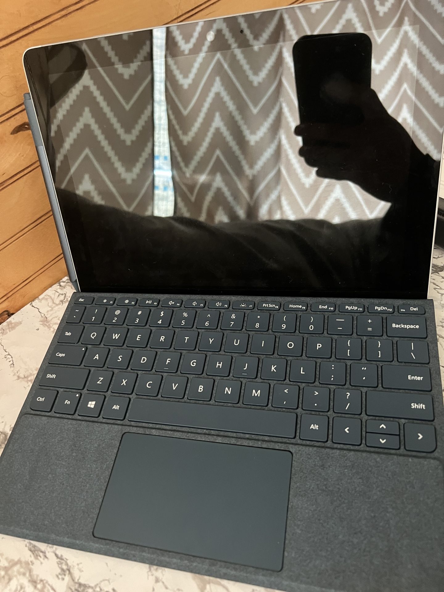 Microsoft Surface Go 2 (send Me Your Best Price) With Keyboard And Pencil