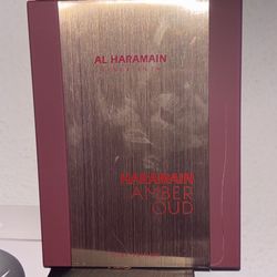 Whole arab cologne set never used