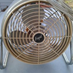 Fridgit Fan