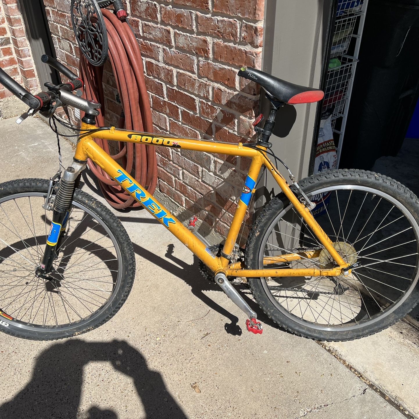 Trek 8000 SL Mountain bike for Sale in Colleyville, TX - OfferUp