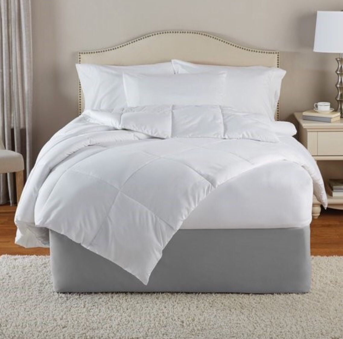 Twin XL: Mainstays Down Alternative Comforter, 1-pc, White. (P13)