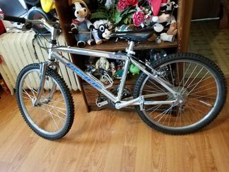 BICICLETA DE ALUMINIO