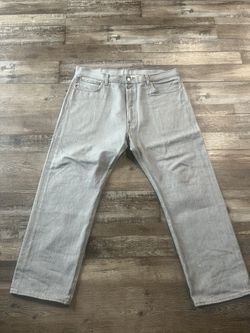 Grey Levi’s 501 40x30