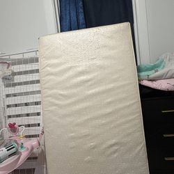Cream Colored Crib Mattress 