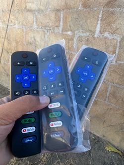 Roku TV Remote Controls – Lot of 3