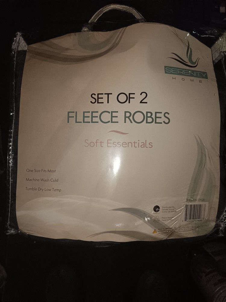 Soft Essentials Set Of Two Fleece Robes 💯% Brand New Never Opened!