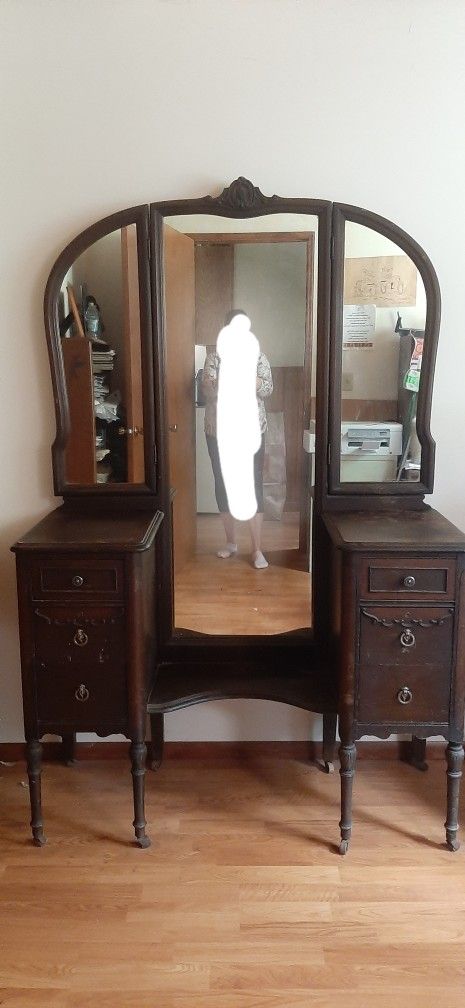 Pending PICK UP- Antique Vanity Dresser & Cain Bench