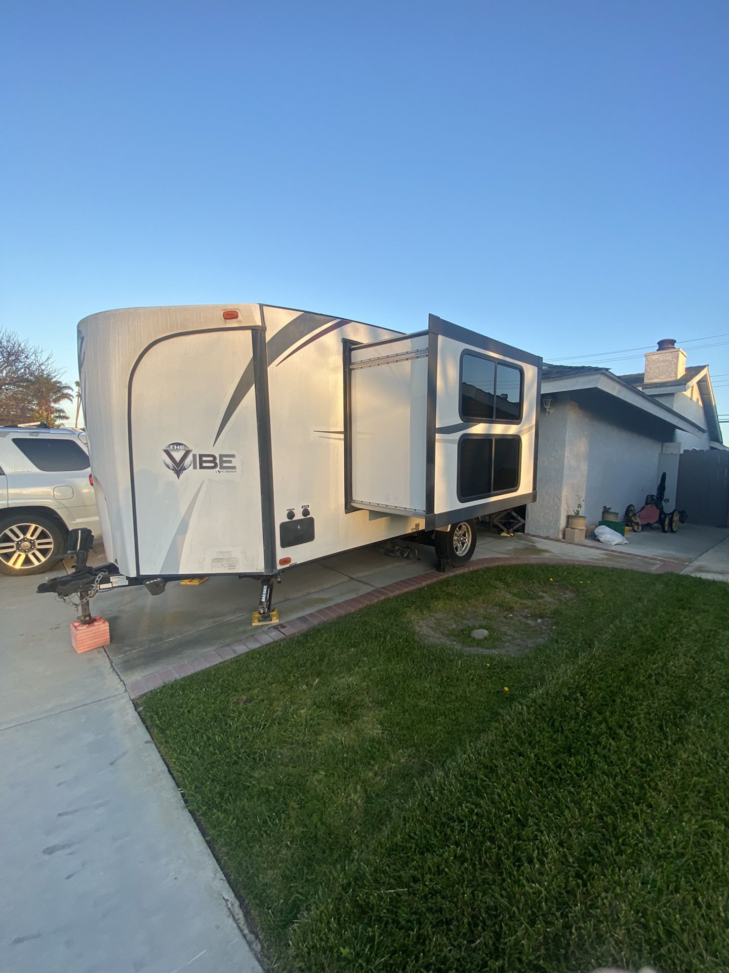 23 Foot Vibe Travel Trailer. With A Slide Out. 